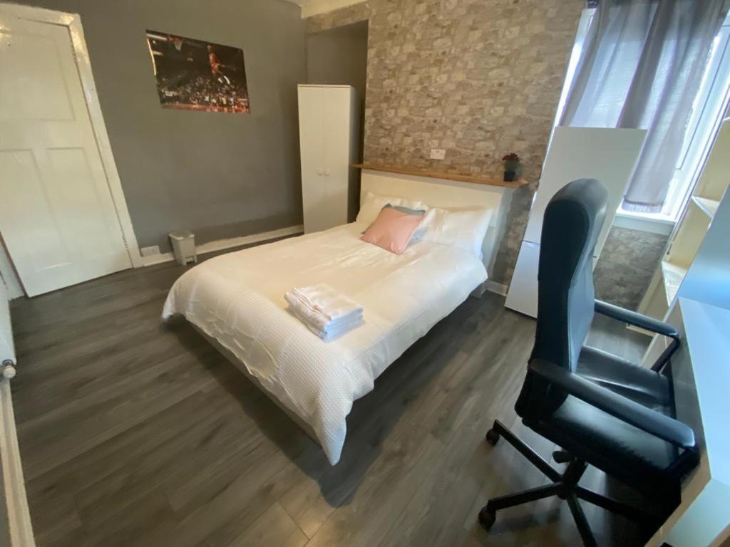 Lovely Private Room In Sandilands Dr Ab24 Aberdeen Eksteriør bilde